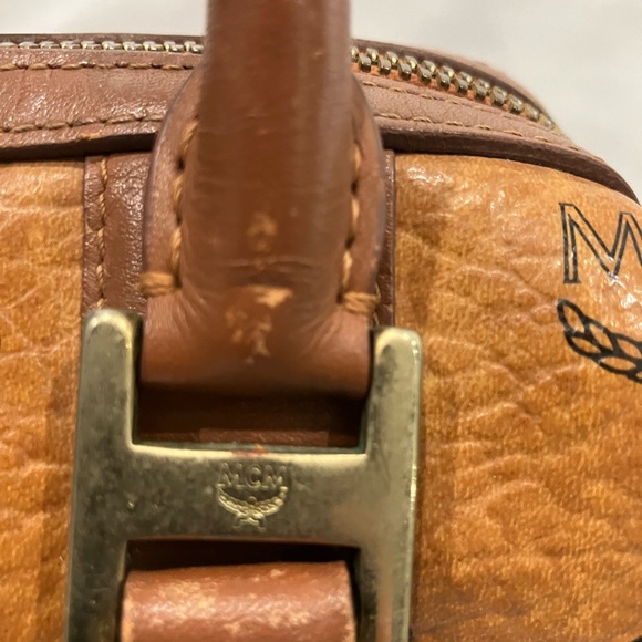 MCM - Picture 4 of 12